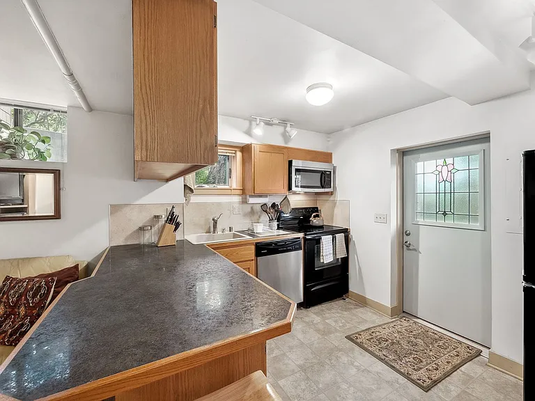 17600 Sylvester Rd SW #A — Photo 3