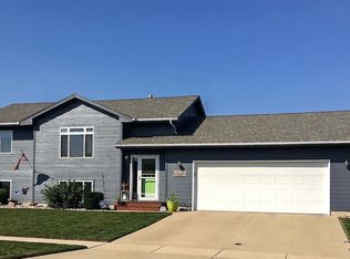 7712 W 67th St, Sioux Falls, SD 57106