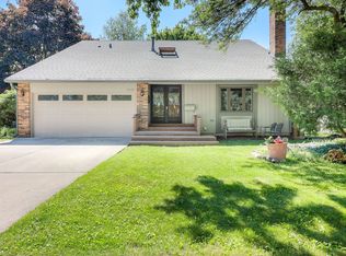 1062 N Old Mill Rd, Palatine, IL 60067