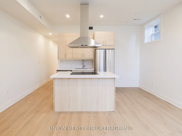 85 Beech Ave #2 — Photo 2