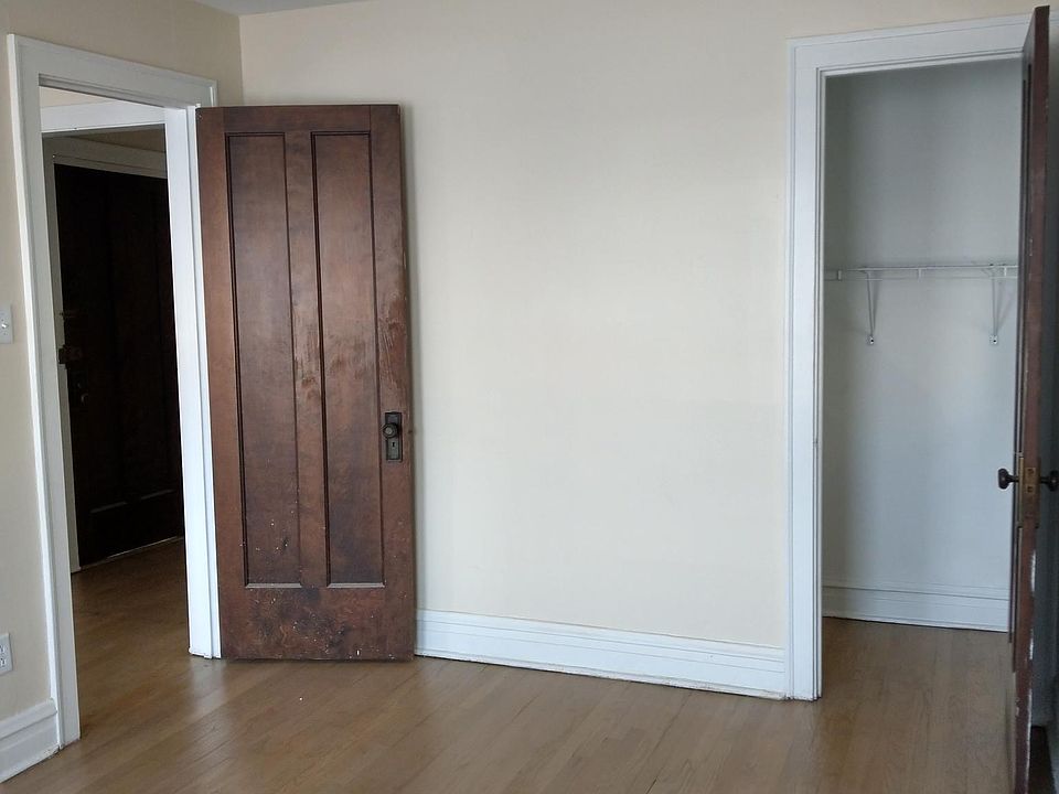 1st image of 3058 N Kolmar Ave #1