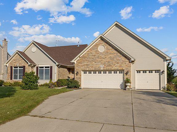 2nd image of 1275 Caribou Ln