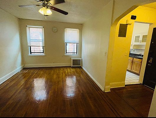 3rd image of 90-25 198th St #2