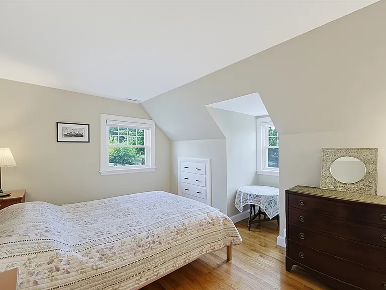 11 Hatfield Rd — Photo 23