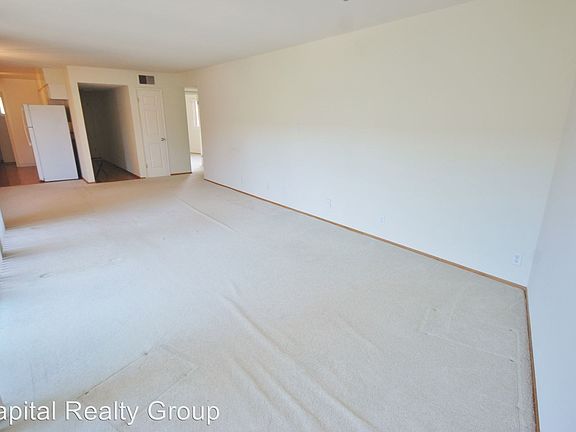 5th image of 1222 Oak Grove Ave APT 205