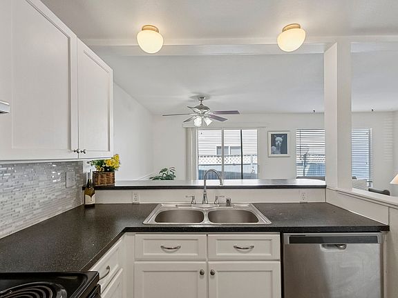 2nd image of 730 SE 8th E2
