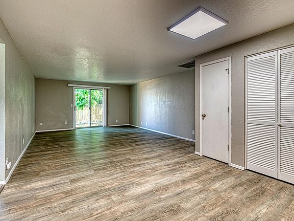 5th image of 2776 N Reno Way