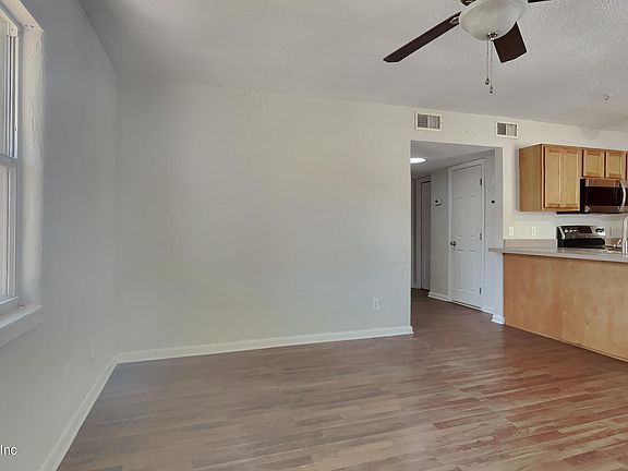 3rd image of 4120 RUBY Drive E