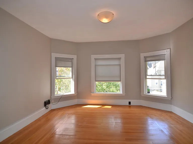 31 Beltran St #2 — Photo 2