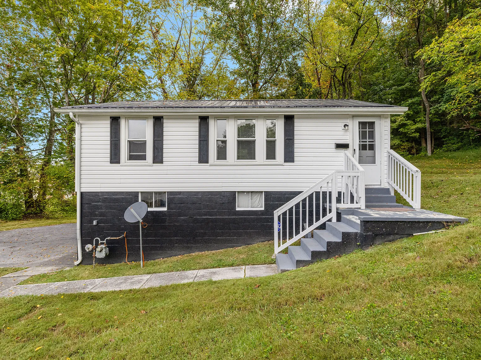 612 Orleans Street - 1 — Photo 1
