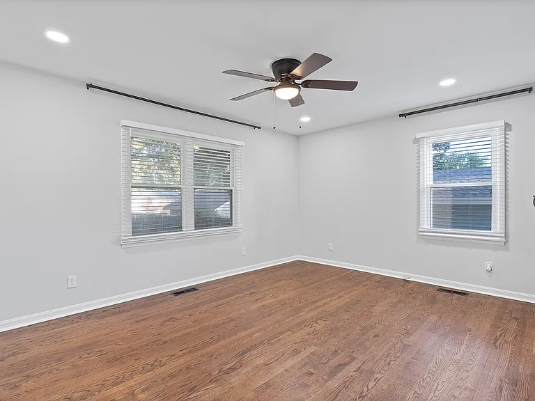 3311 Beverly Dr SW — Photo 9