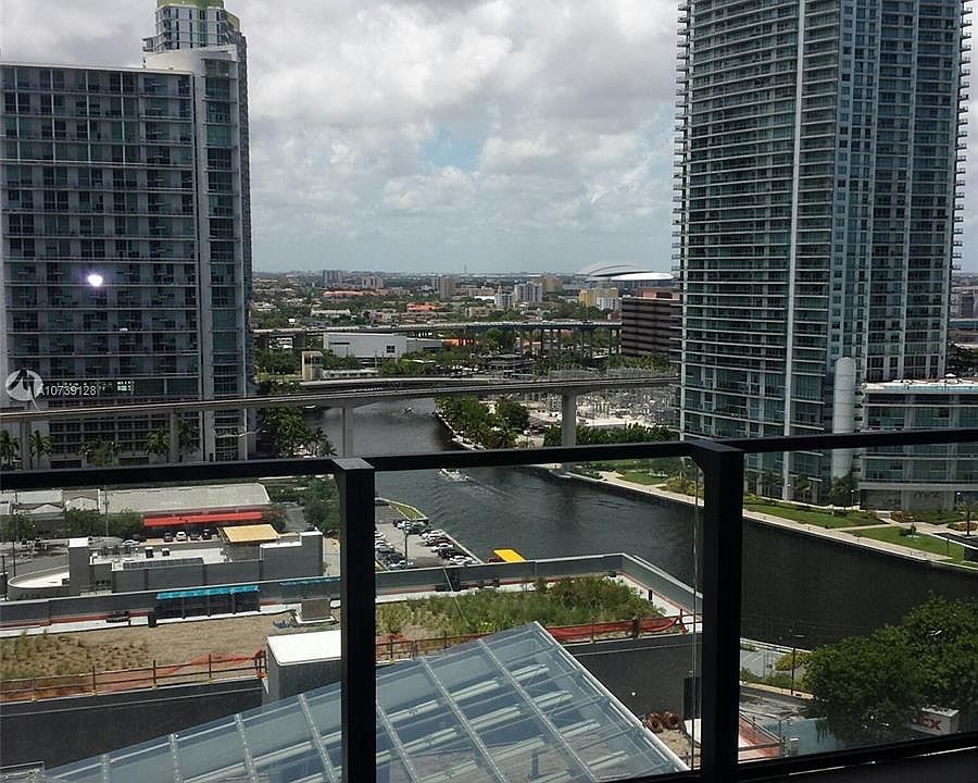 1st image of 68 SE 6th St APT 1208