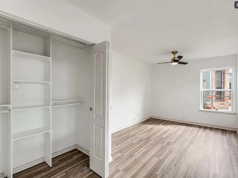 3611 Devon Ave — Photo 7