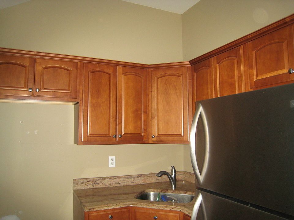 1st image of 222 Bay St APT 1