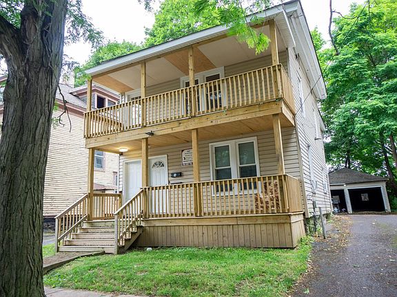 2nd image of 107 Bristol Pl #2