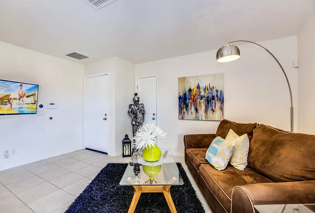 1 bed, $3,750 — Photo 1