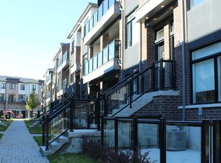 1695 Dersan St #1419, Pickering, ON L1X 0S9