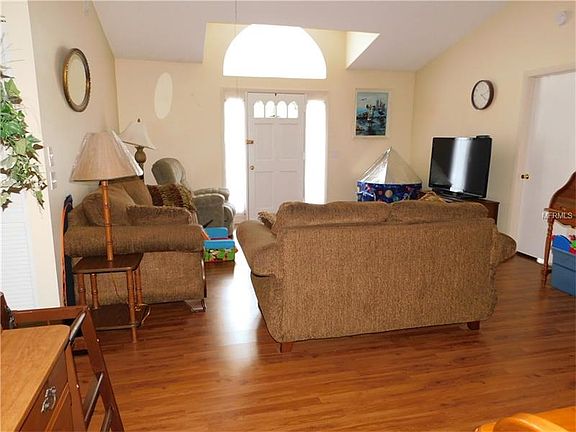 3rd image of 3504 S Cranberry Blvd