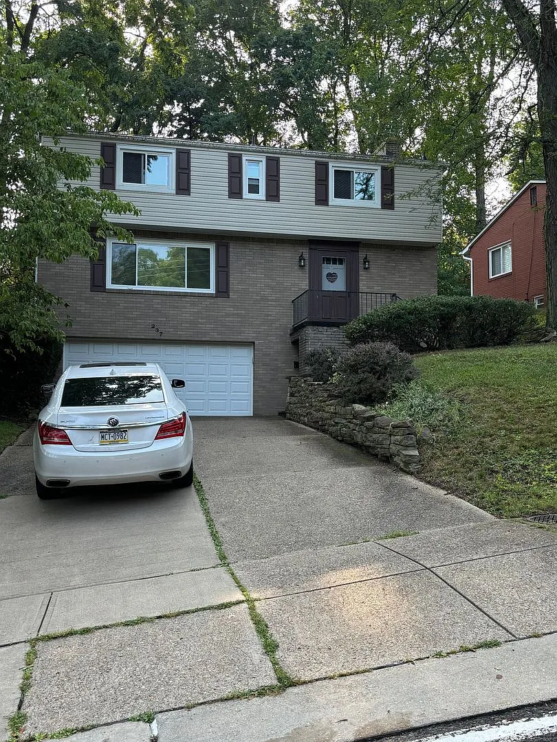 237 Sleepy Hollow Rd photo 1