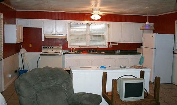4th image of 428 Weatherstone Dr