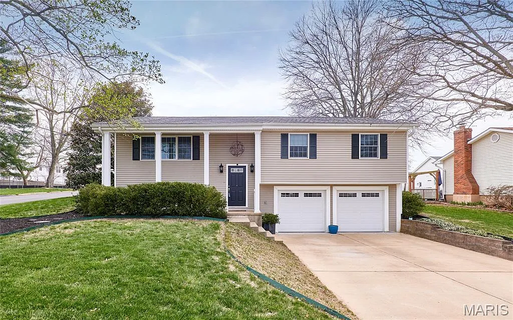 11900 Grant Pl photo 1