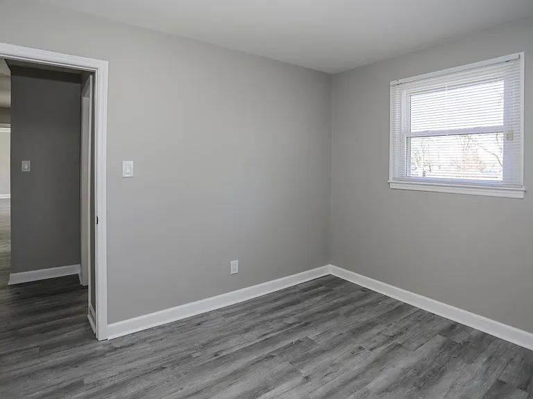 251 Anderson Dr — Photo 18