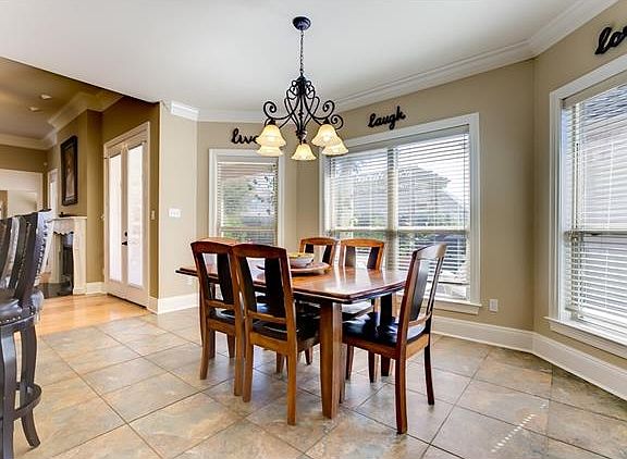 5th image of 301 Lac Iberville Dr