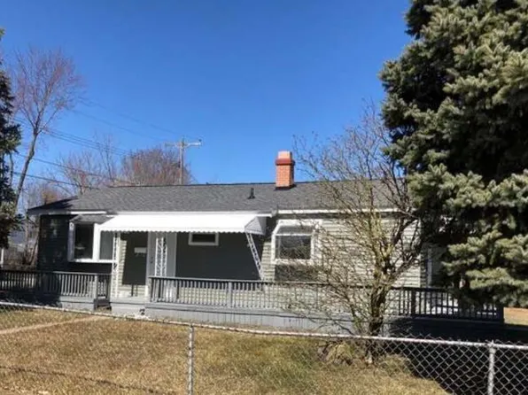 2765 Peachcrest St, Ypsilanti, MI 48198