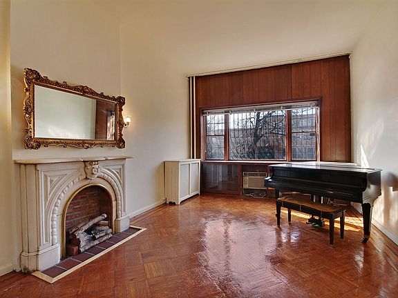 2nd image of 429 Washington Ave