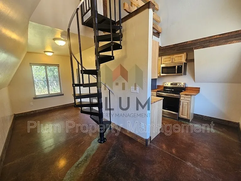 213 Sommers St #1-A — Photo 10