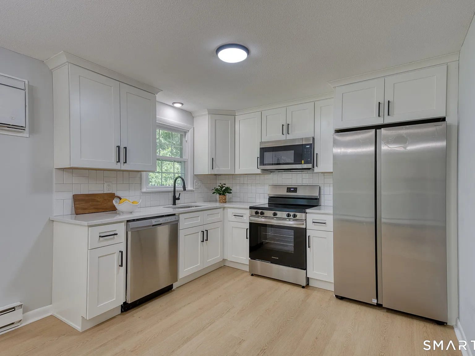 2 bed, 1.5 bath, 1340 sqft, $2,900 — Photo 3