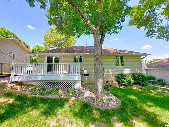 5th image of 2444 Seneca Way