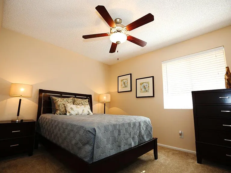 10134 W Mohawk Ln — Photo 26