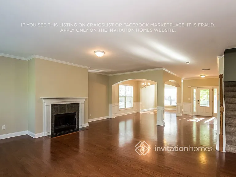 3602 Huddlestone Ln — Photo 3