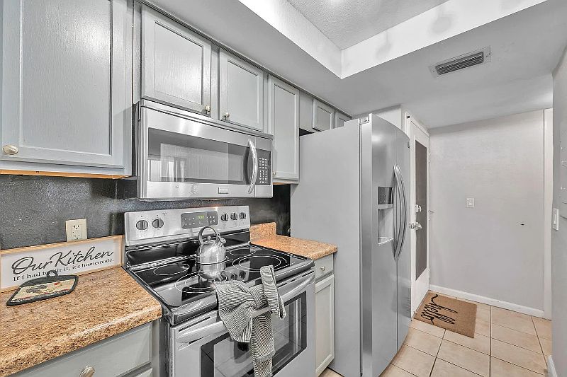 1st image of 2618 Cove Cay Dr
