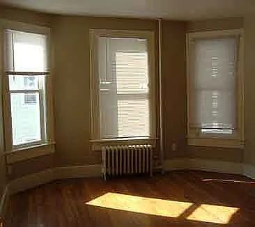 2nd floor middle room