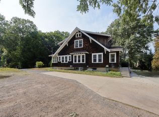 8 Aldens Xing, East Hampton, CT 06424