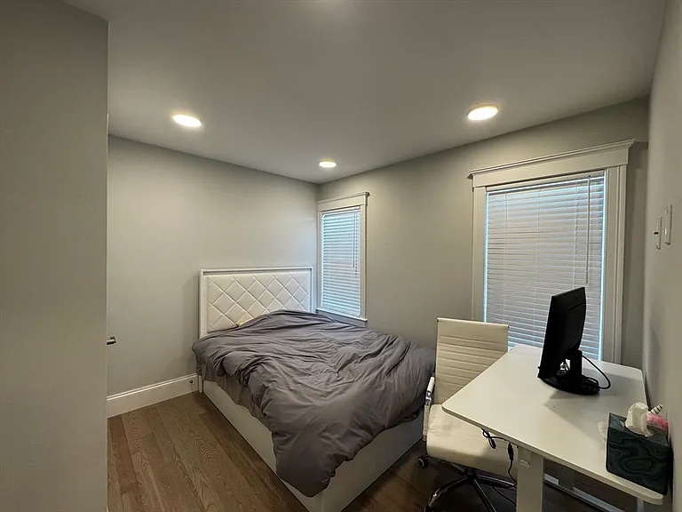 33 Hamilton St #1 — Photo 8