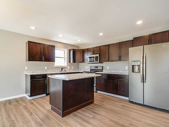 5th image of 11380 Monteville Ct