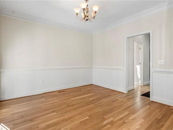4th image of 112 Glenwood Ln