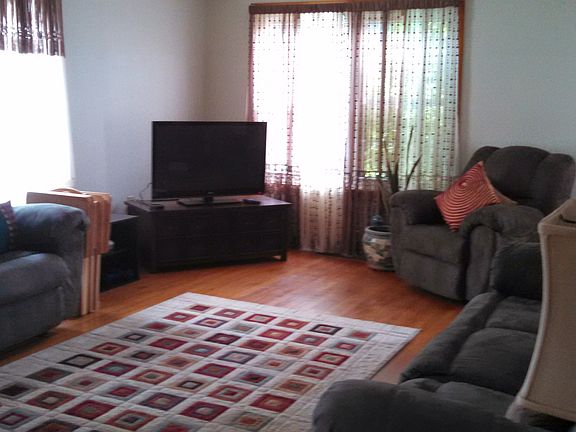 5th image of 527 E Penn St