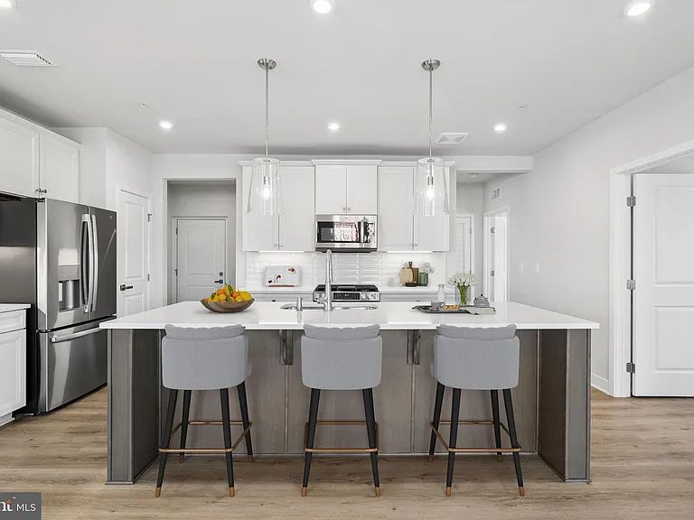 1611 Potomac Shores Pkwy #401 — Photo 48