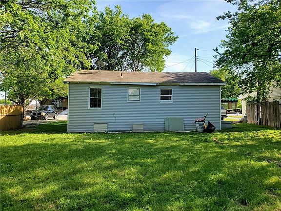 2nd image of 109 Chowning Dr