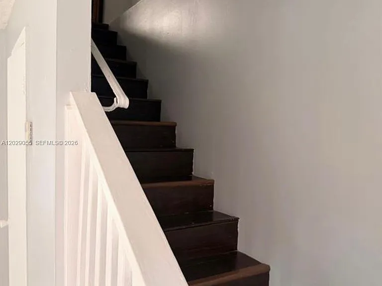 2512 NW 52nd Ave #22B — Photo 4