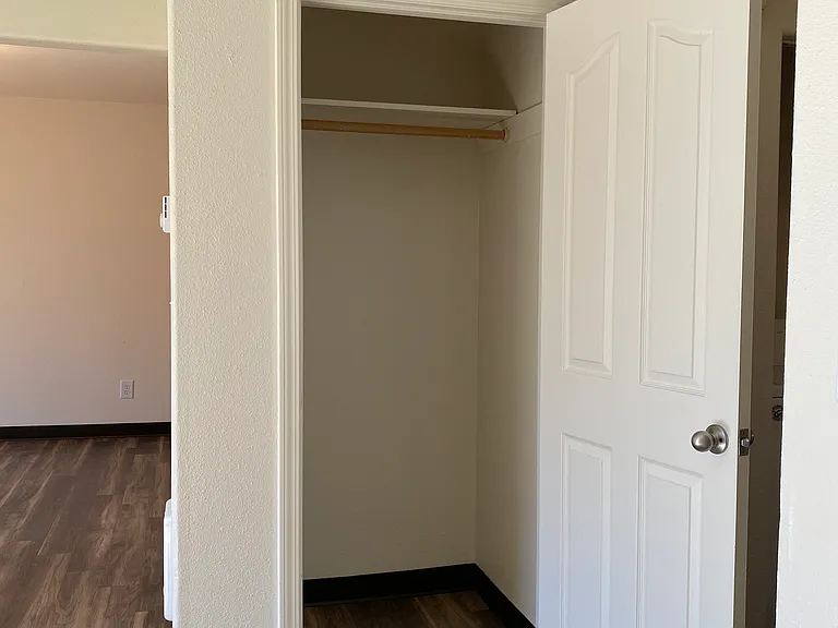 Creekview Apartments — Photo 10