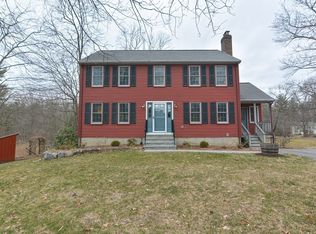 20 Crestwood Dr, Norton, MA 02766