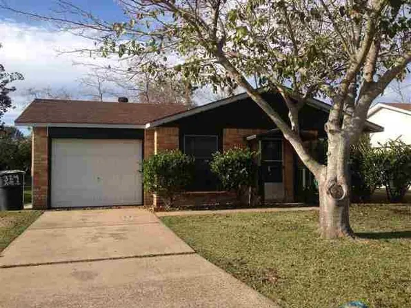 324 Avenue E, Nederland, TX 77627