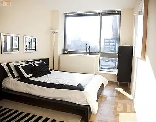 Rented by Hinds Property Group | media 28