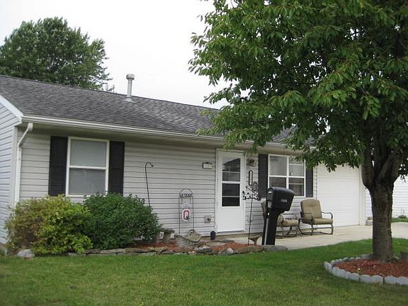3rd image of 1283 Grenada Dr