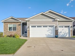 185 Dunham Dr, Waukee, IA 50263